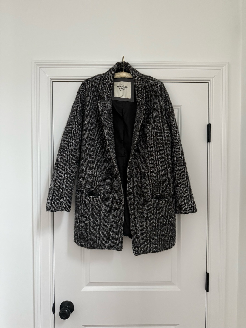 Abercrombie & Fitch Black and White Herringbone Peacoat